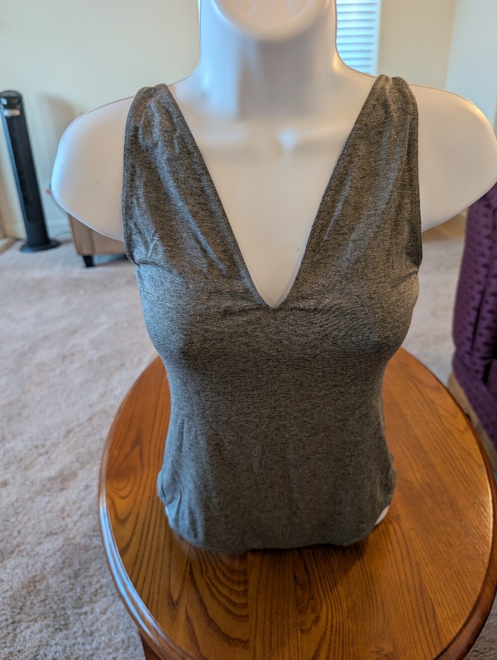 NOE V-Neck Sleeveless Gray V-neck Bodysuit, Size M